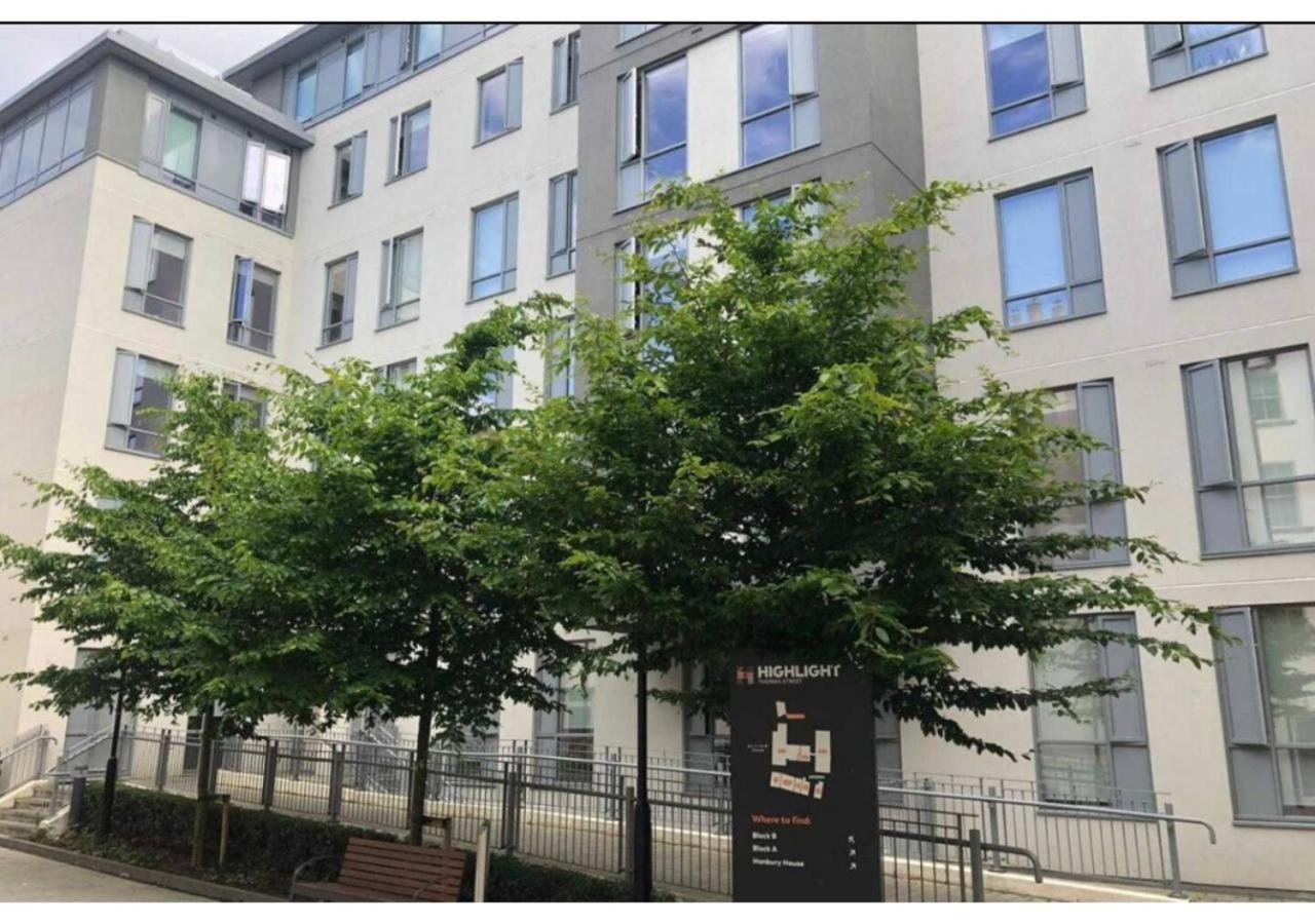 Joivy Affordable Dublin Thomas Street - Adults Onlyアパートメント エクステリア 写真